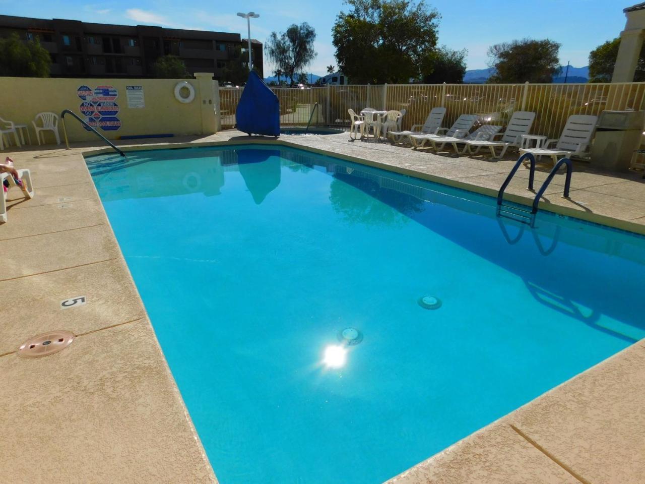 Island Suites Lake Havasu City Exterior foto